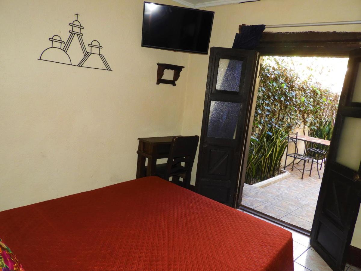 Hostal Antigua Exterior foto
