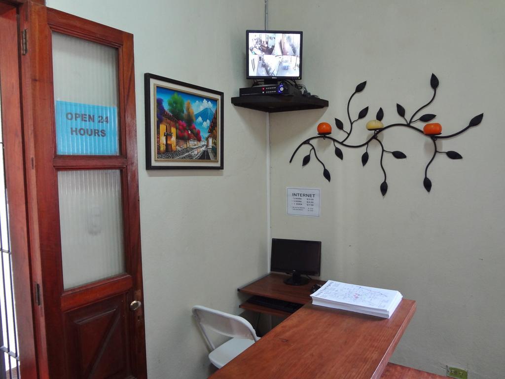 Hostal Antigua Exterior foto