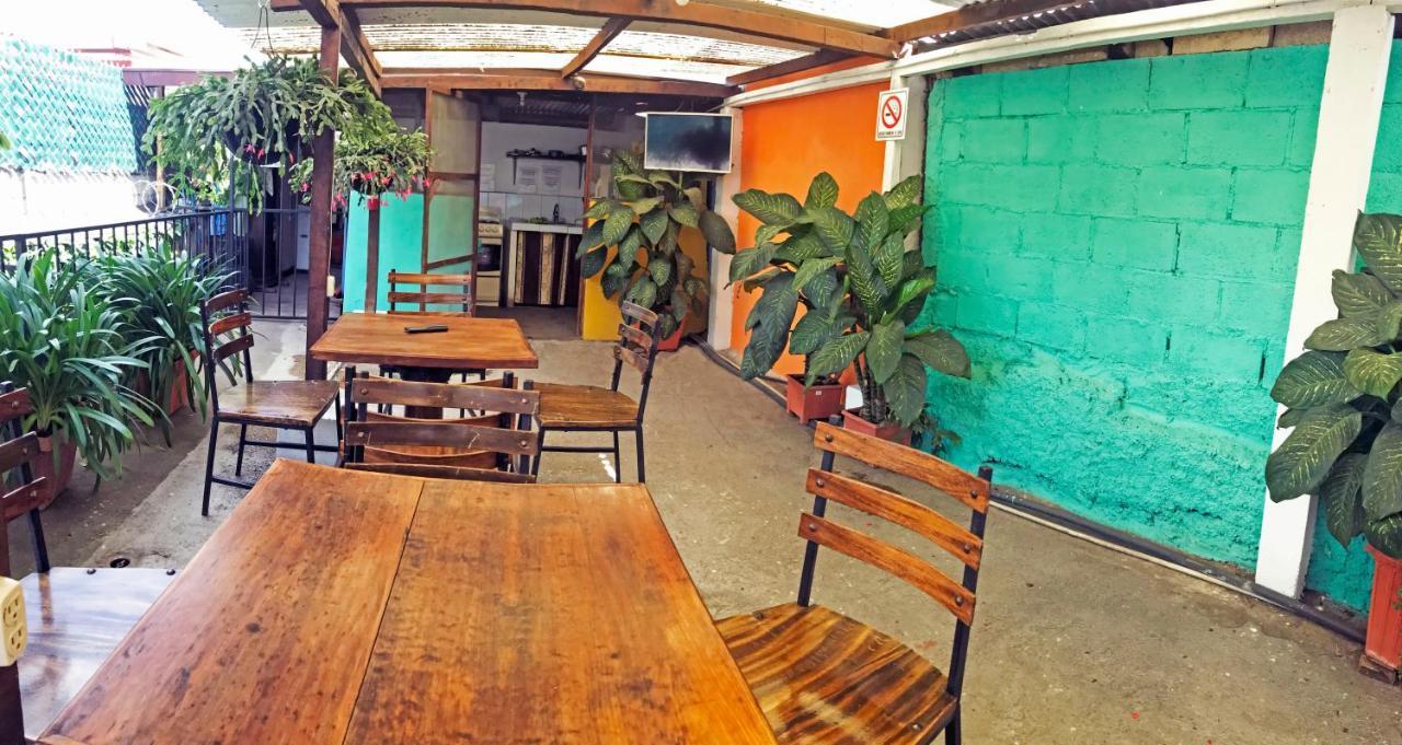 Hostal Antigua Exterior foto
