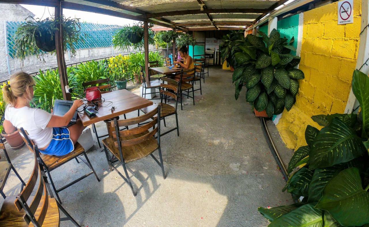 Hostal Antigua Exterior foto